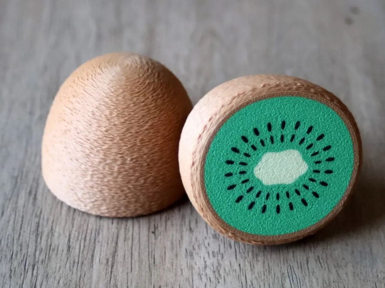 Play Food — Fruit & Vegetables — Kiwi